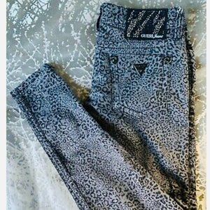 Guess "Power Skinny" Jeans